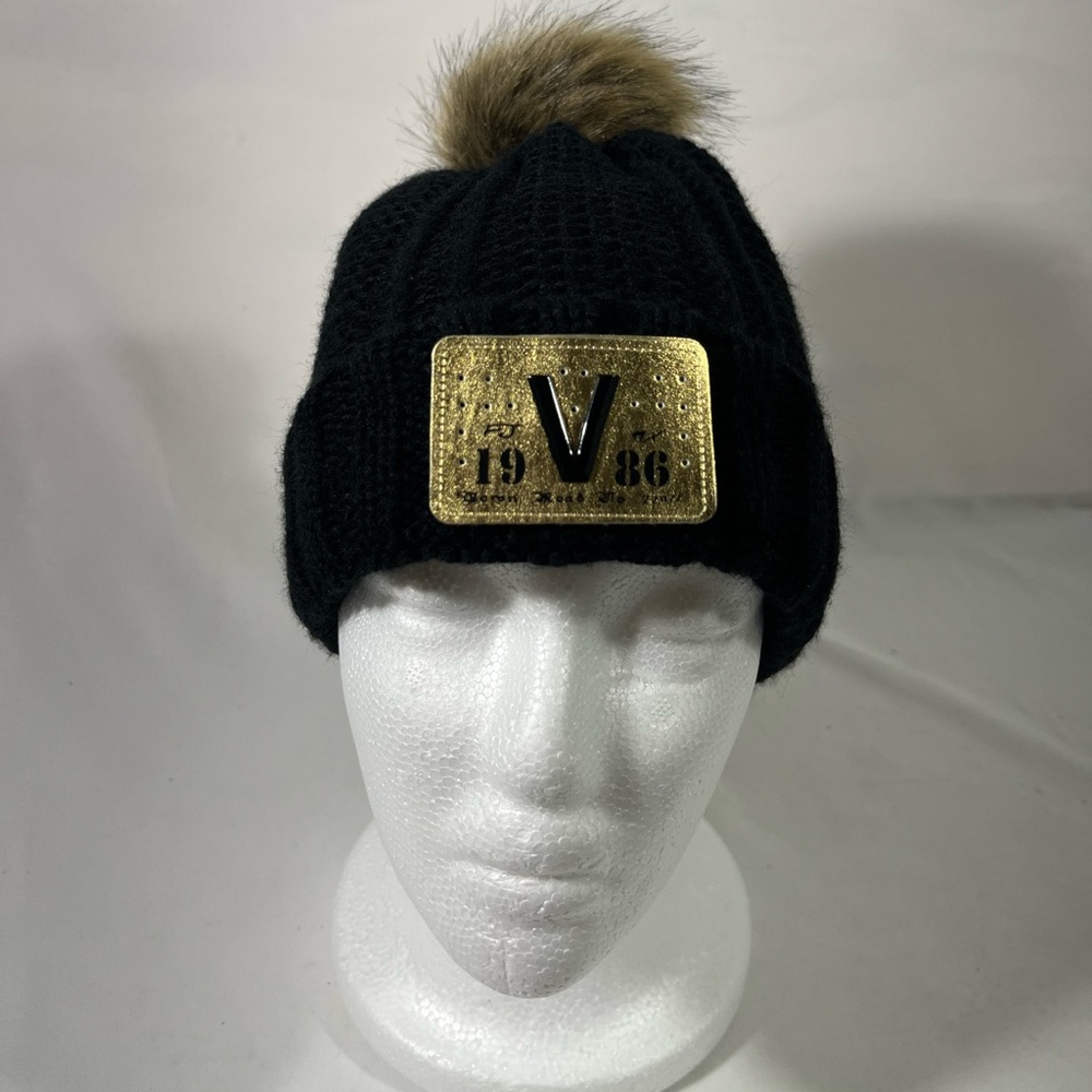 YOUTH V 1986 POMPOM BEANIE WITH FAUX FUR LINING OS BLACK WITH GOLD LOGO NEW